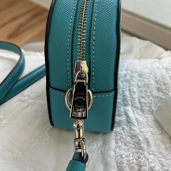 Turquoise blue Coach crossbody bag. - Picture 5 of 9